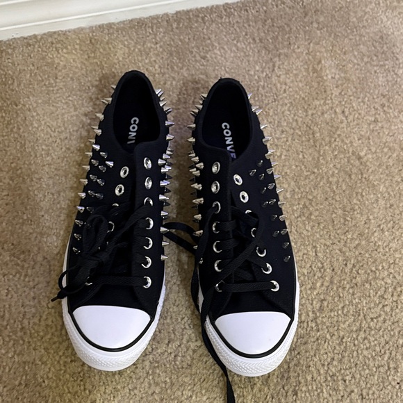NWOB Converse Chuck Taylor Studded Sneakers Sz 11 & 5.5 Spikes Black Women's - Picture 2 of 7